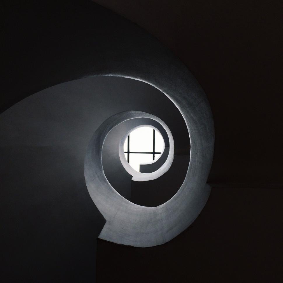 Free Image of Round Window in Vintage Black and White Picture 