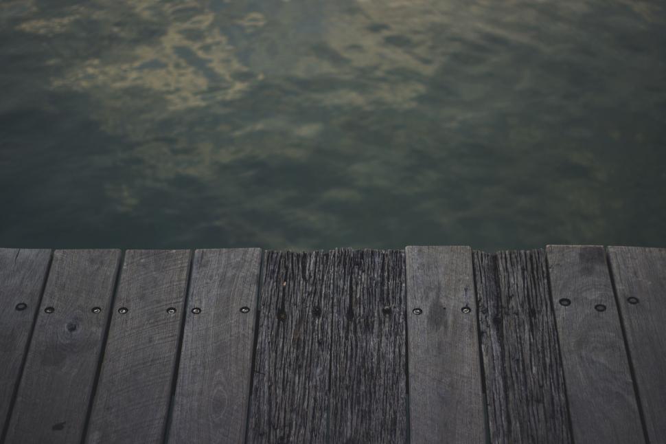 Free Image of Dock and Water in Black and White 