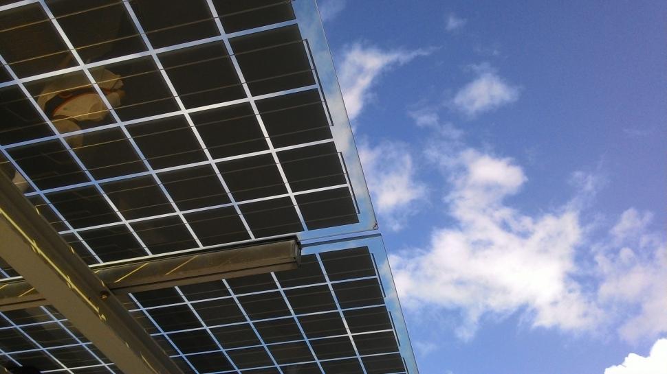 Free Image of Modern Building With Sky Background 