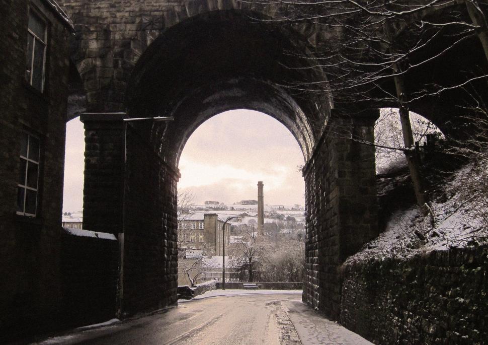 Free Image of Snowy Road in Black and White 