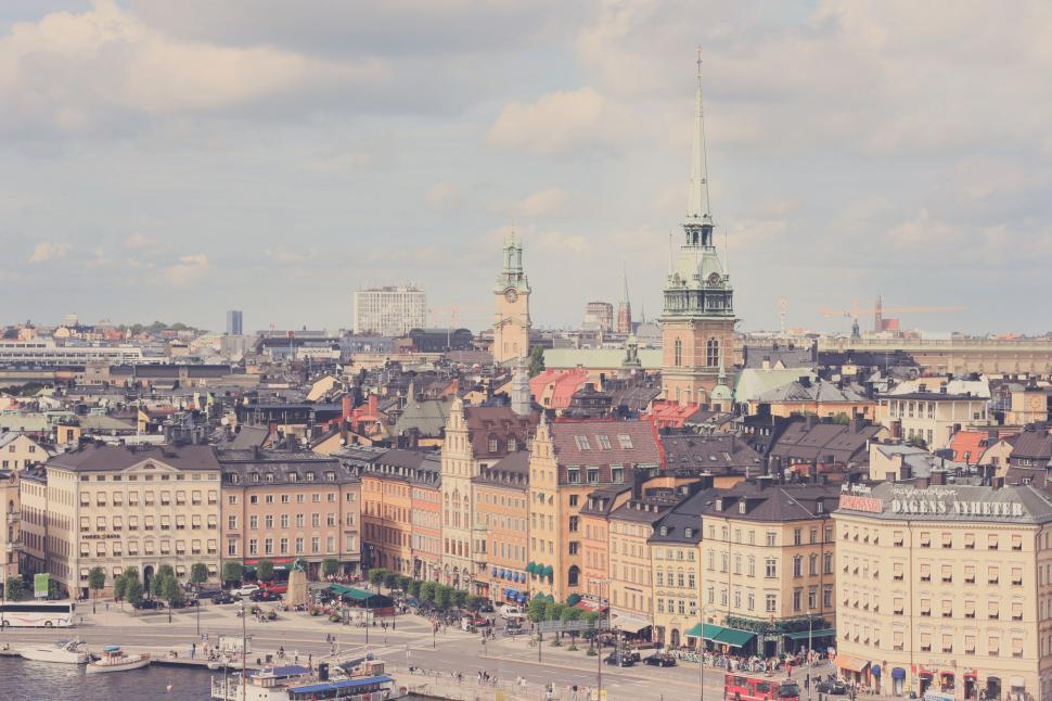 Free Image of Panoramic View of Cityscape From High Point 