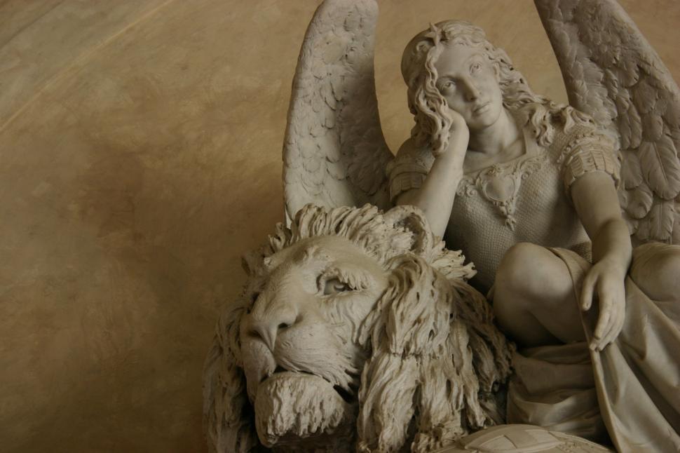 Free Image of Tomb of Giuseppe Farina, Detail 