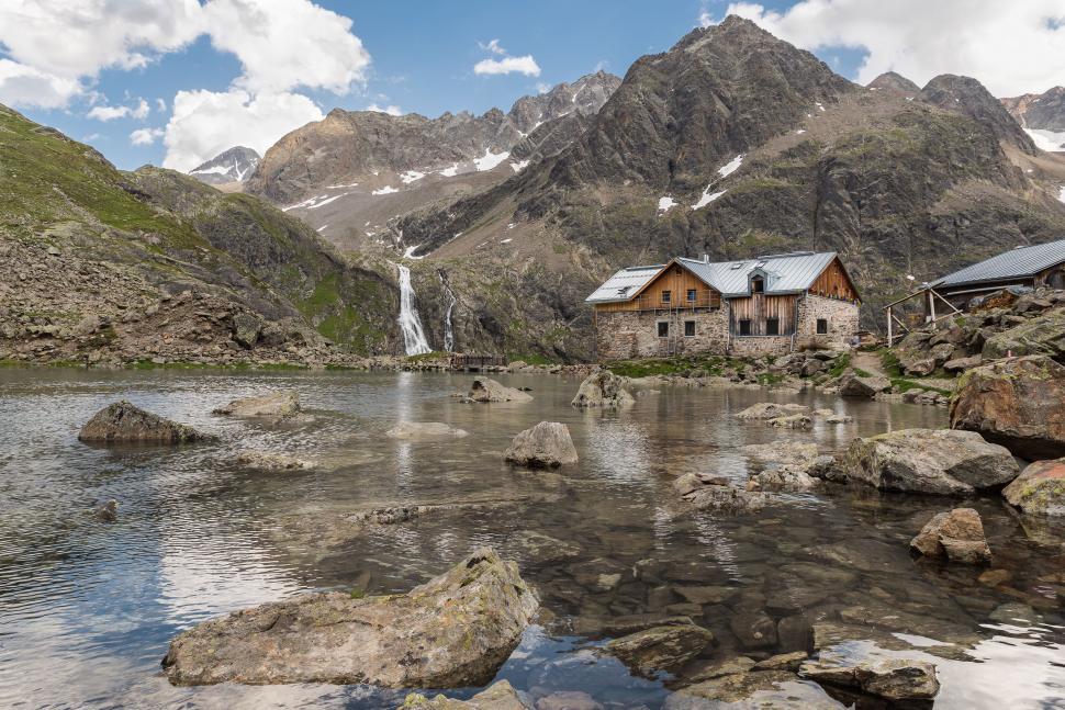 Free Image of House on a Mountain Lake 
