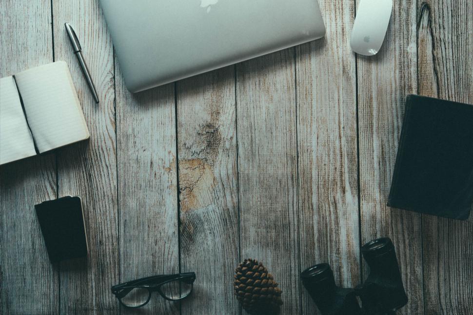 Free Image of Apple Computer on Wooden Table 