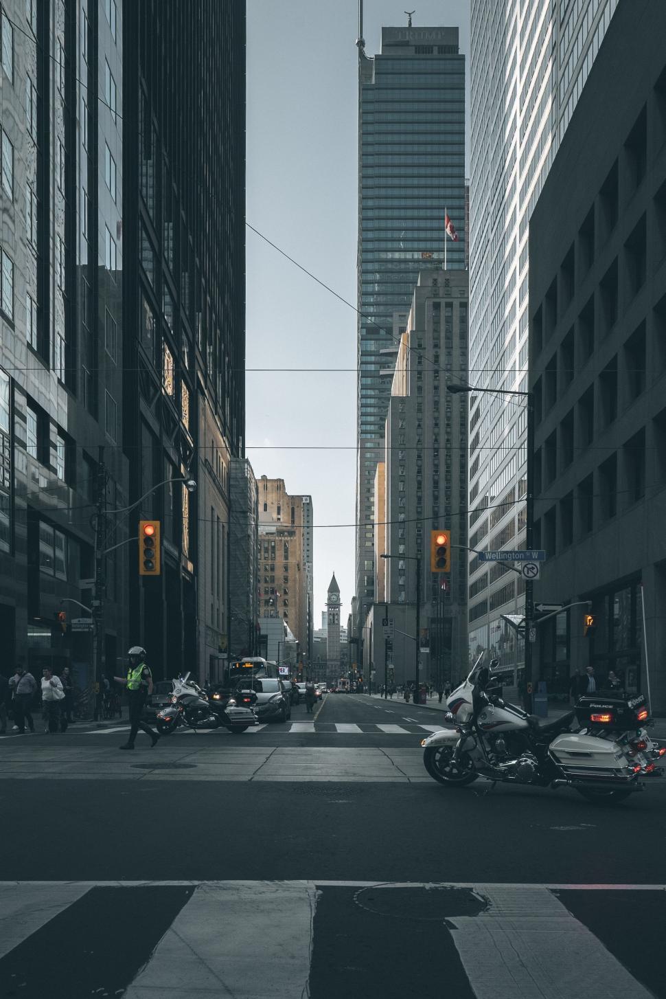 Free Image of City Street in Black and White 