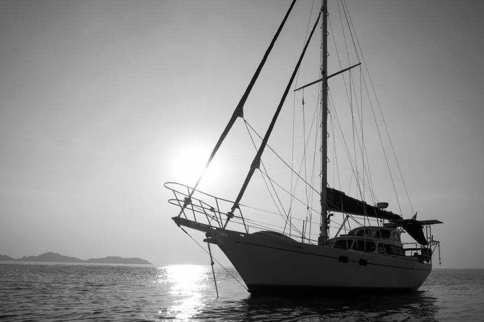 Free Image of Sailboat Sailing in the Ocean 