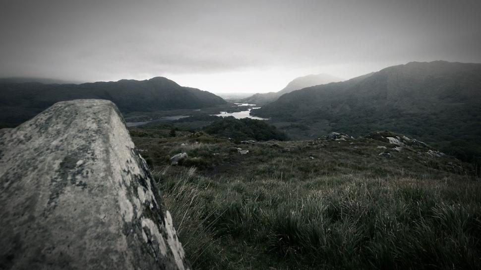 Free Image of Majestic Mountain Range in Black and White 