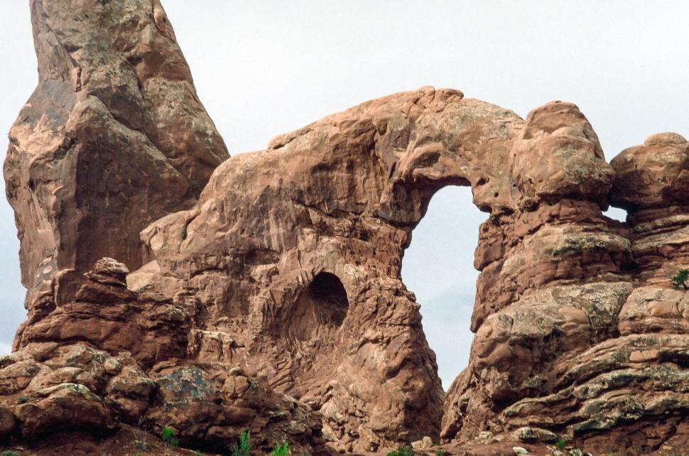 Free Image of Double-O-Arch 