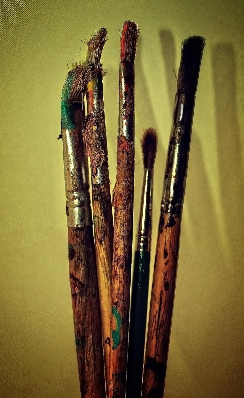 Free Image of Used paintbrushes - Noisy grunge looks 