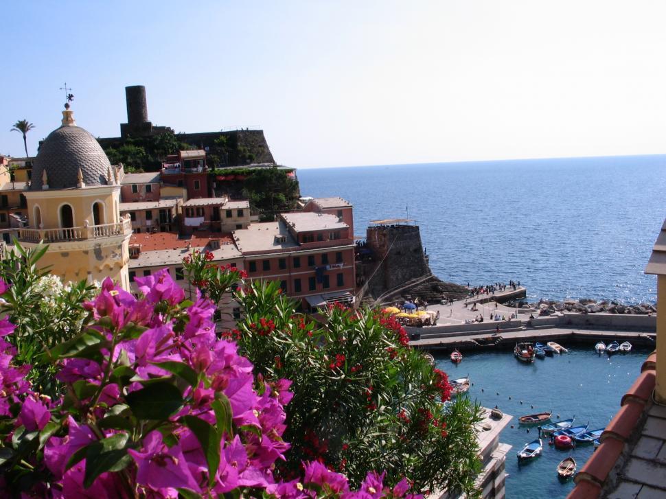 Free Image of Hungary--seaside 