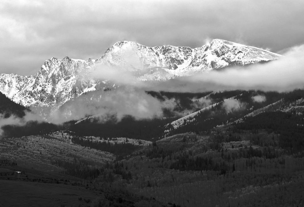 Free Image of Majestic Mountain Range in Black and White 