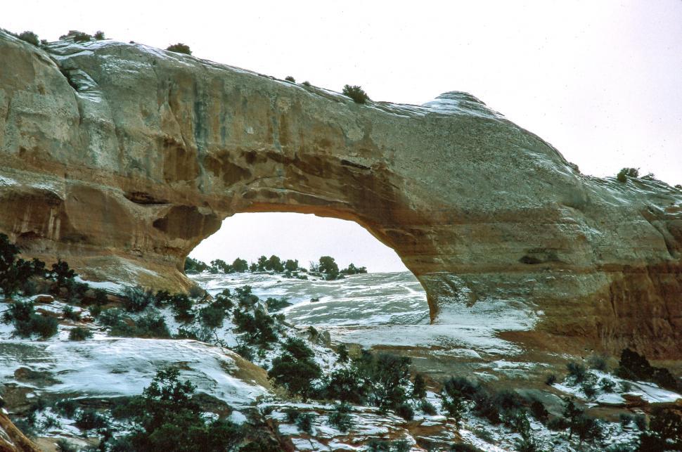 Free Image of North Window Arch 
