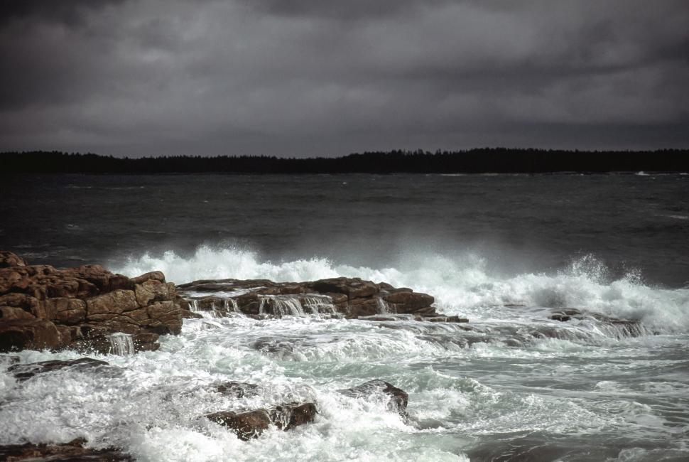 Free Image of Tides at Otter Cliff 