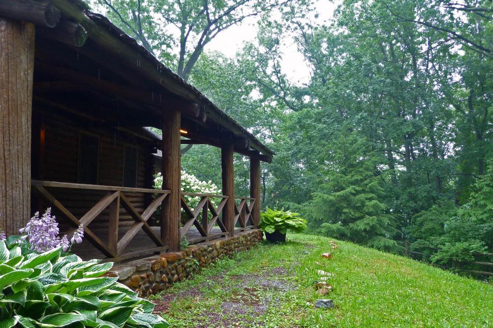 Free Image of Log Cabin Porch At Rutgers Gardens Grounds 