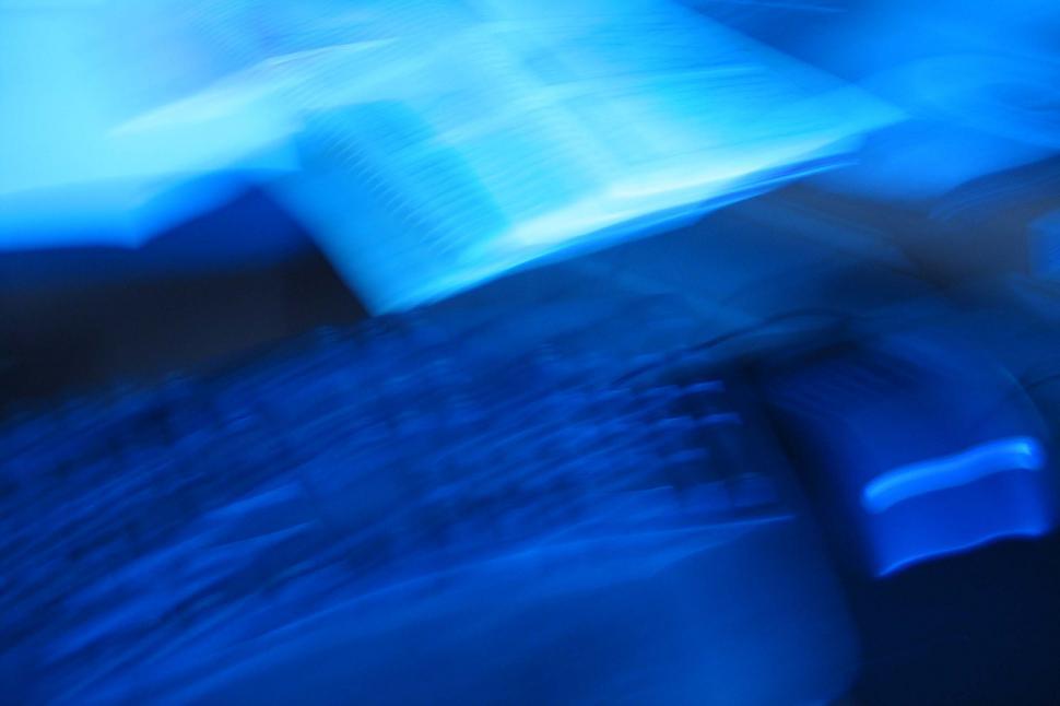 Free Image of Blurry background in blue 