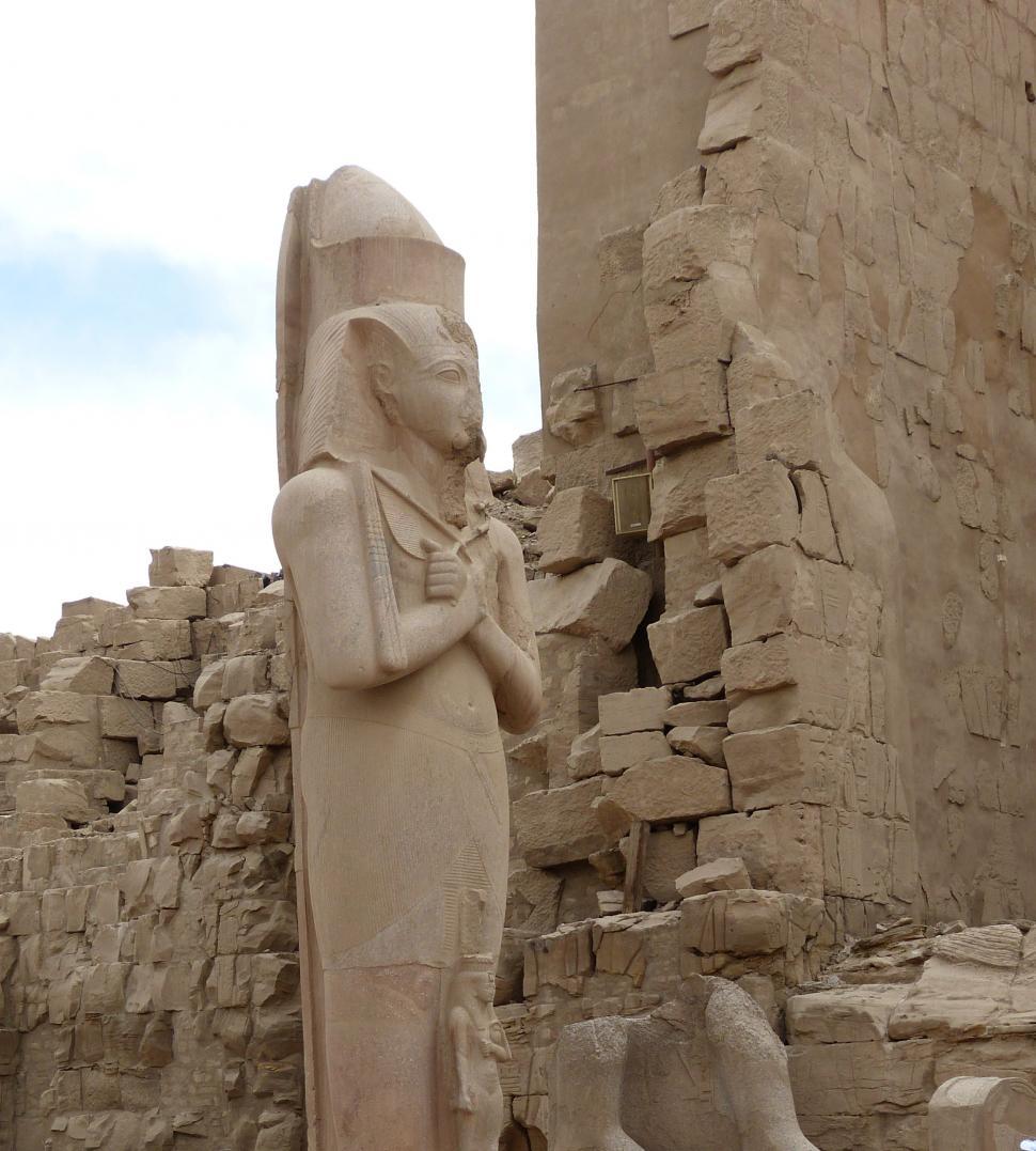 Free Image of Ancient Egyptian Ruins  