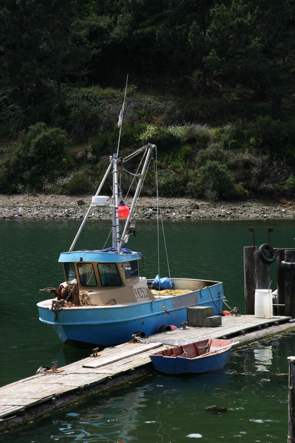 Free Image of Small fishing boat 