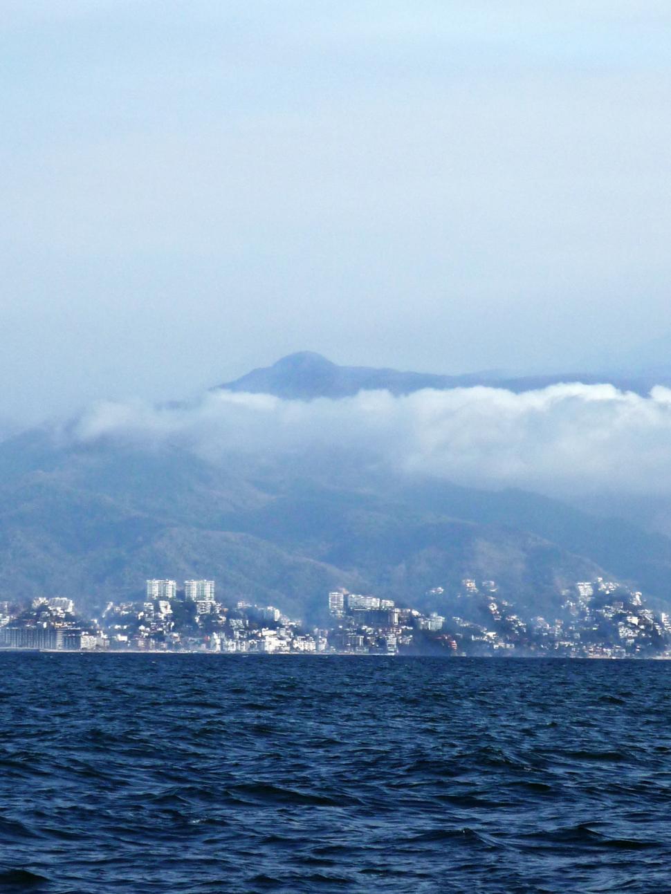 Free Image of City Water - Choppy Ocean Waves 2 