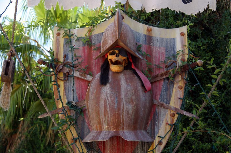 Free Image of pirate skull 