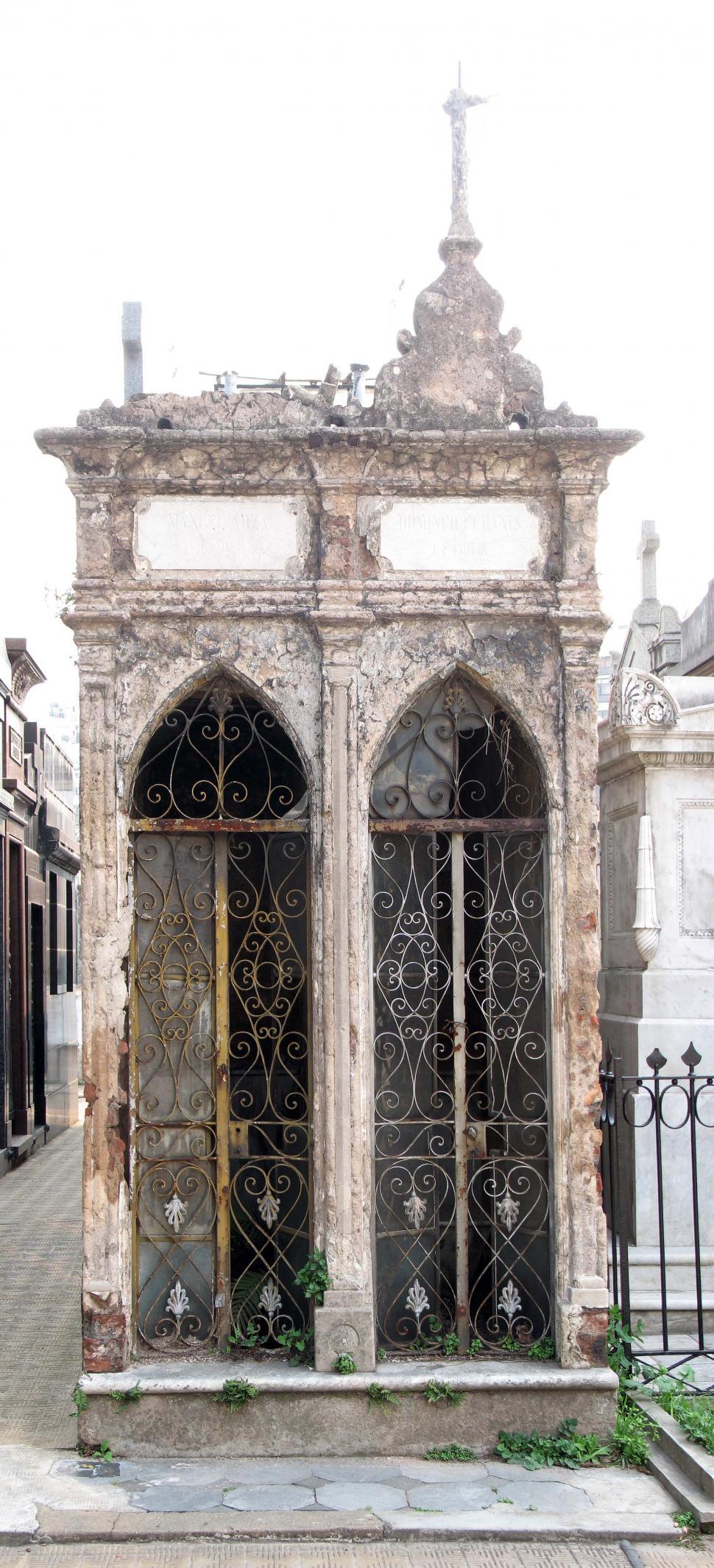 Free Image of Abandoned Niche 