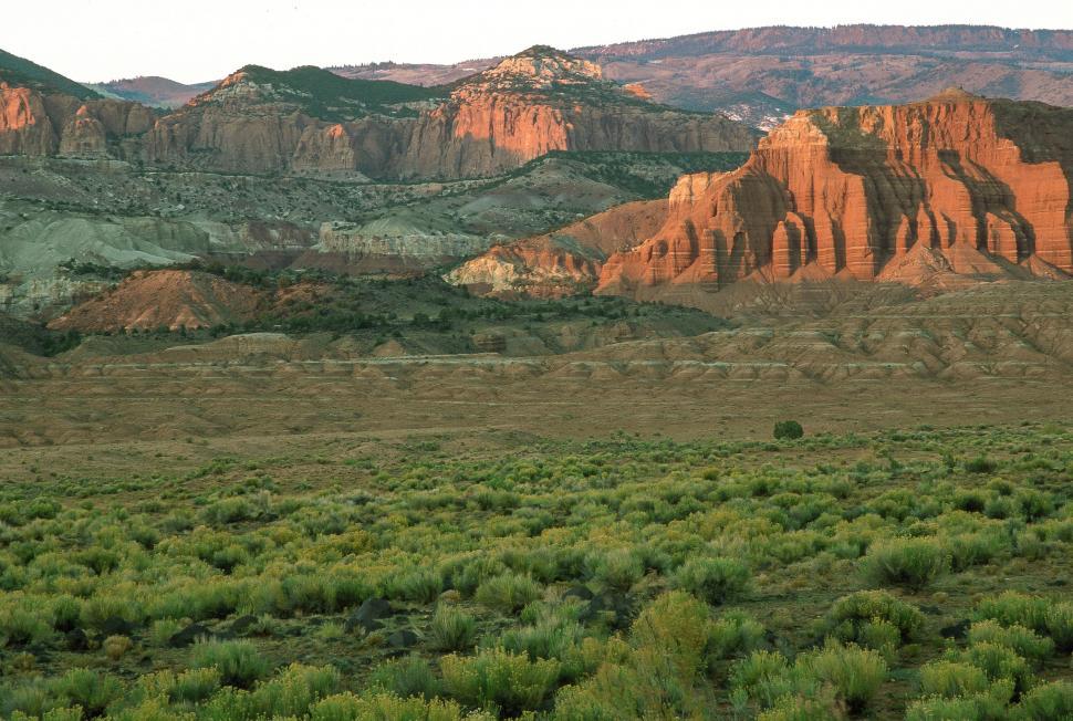 Free Image of Sunrise at Capitol Reef National Park 