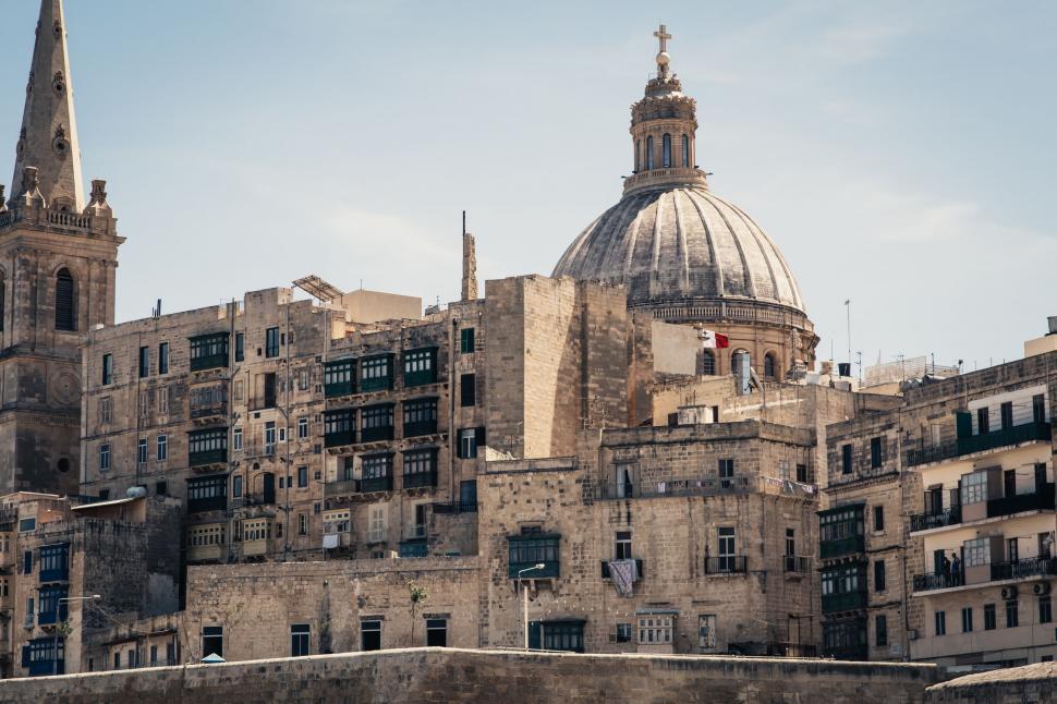 Free Image of Large Building With Dome 
