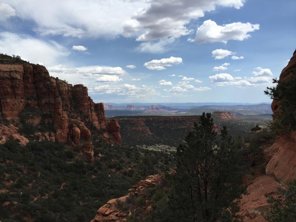 Free Image of Majestic Mountain Range With Clouds 