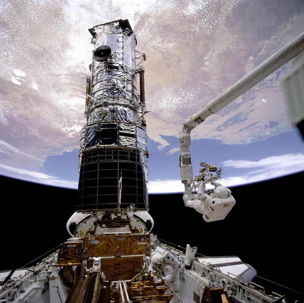 Free Image of Inside View of a Space Station 
