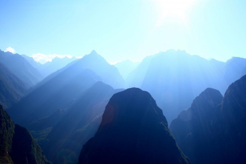 Free Image of Majestic Mountain Range View 