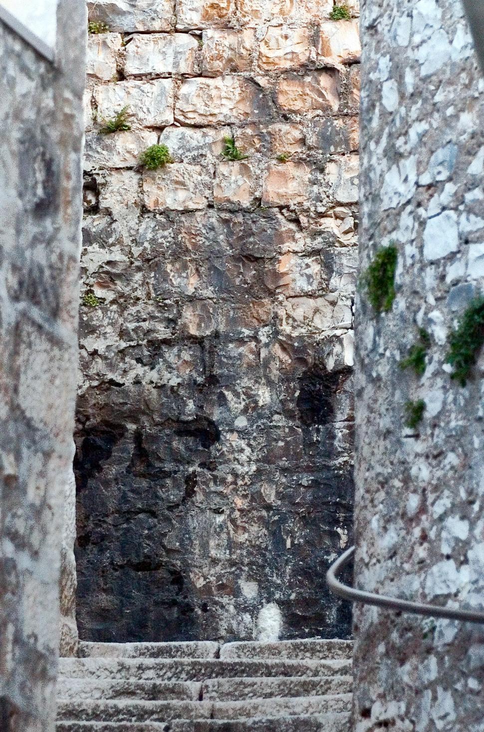 Free Image of Old stairs 