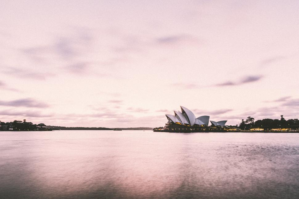 Free Image of Iconic Sydney Opera House in Black and White 
