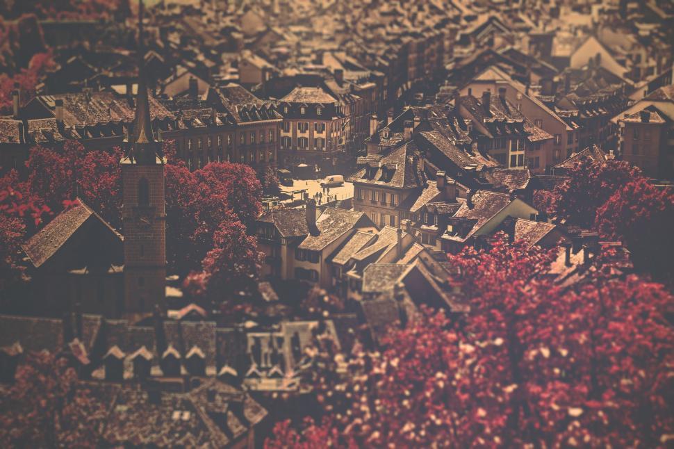 Free Image of Aerial View of City With Abundant Trees 