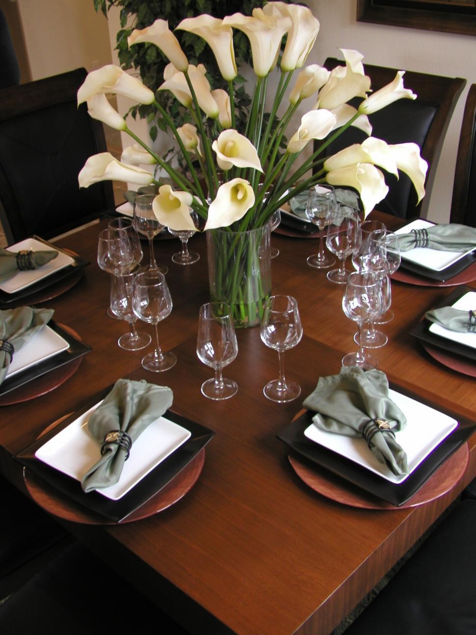 Free Image of Place Setting 