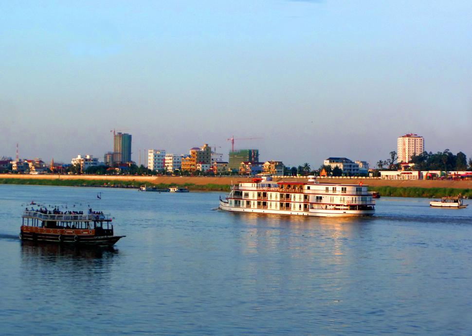 Free Image of Boats on the Tonle Sap - Mekong River  