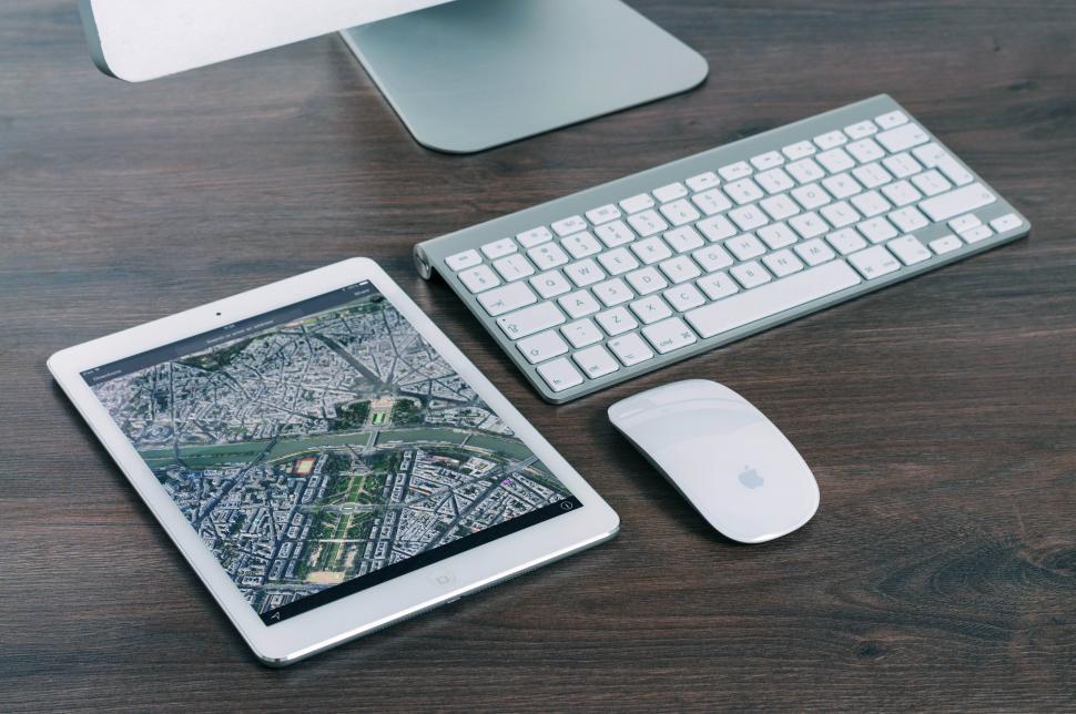 Free Image of Keyboard, mouse and tablet 