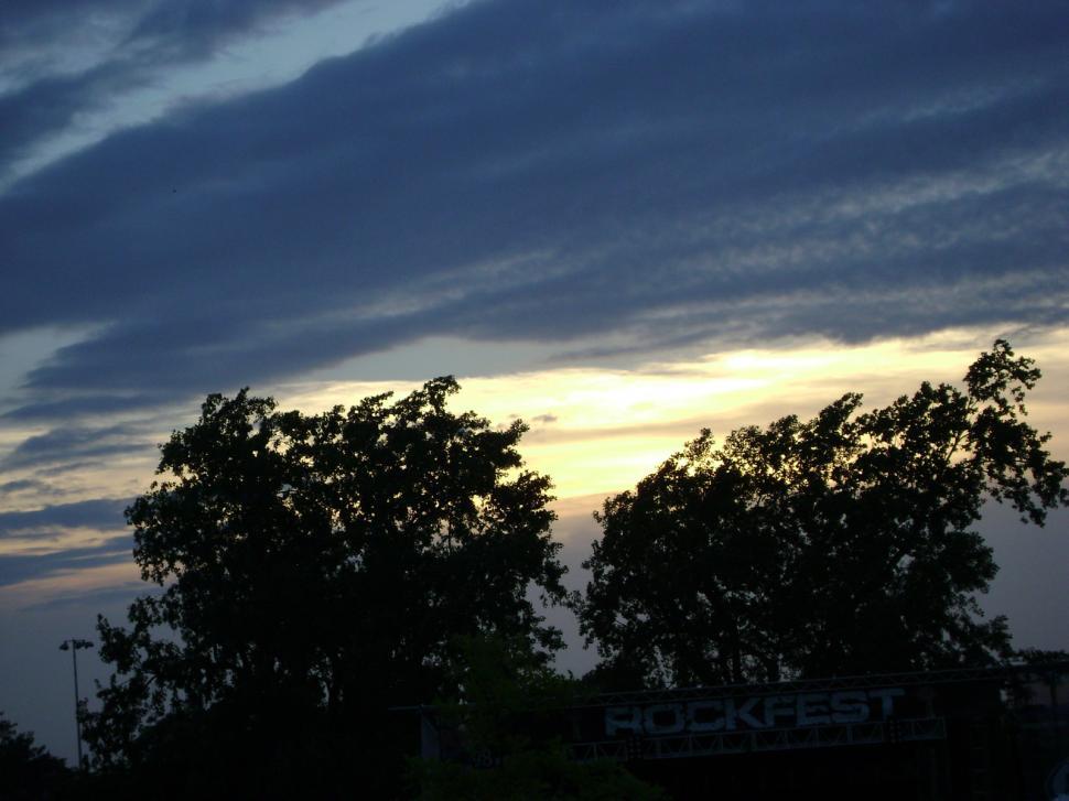 Free Image of Sunsets 