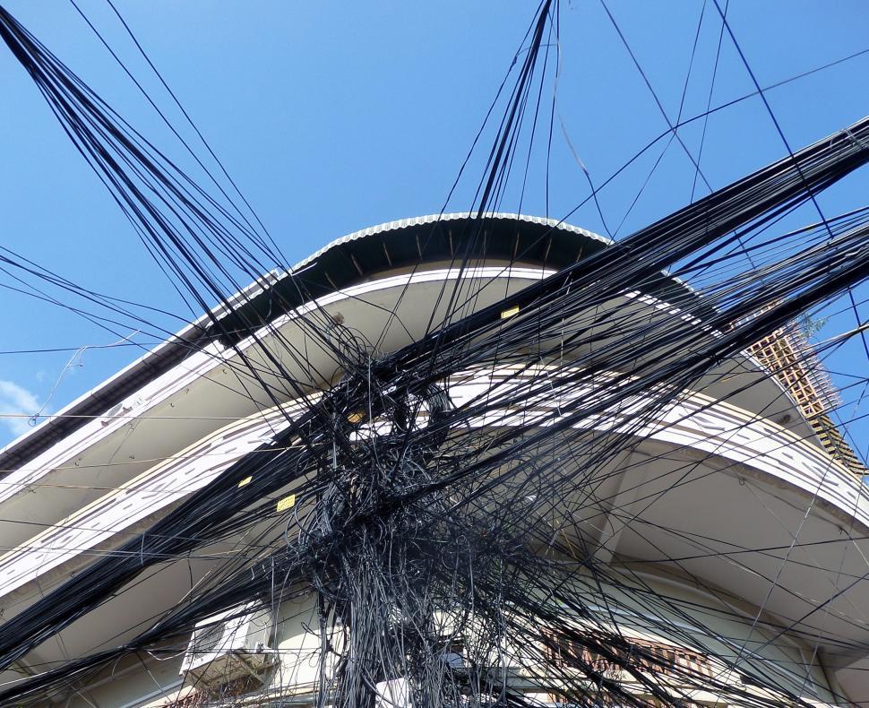 Free Image of Chaotic Cambodian street cabling - Phnom Penh 