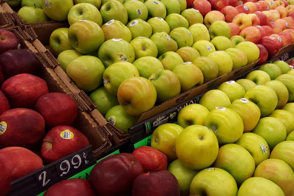 Free Image of Three Kinds of Apples 