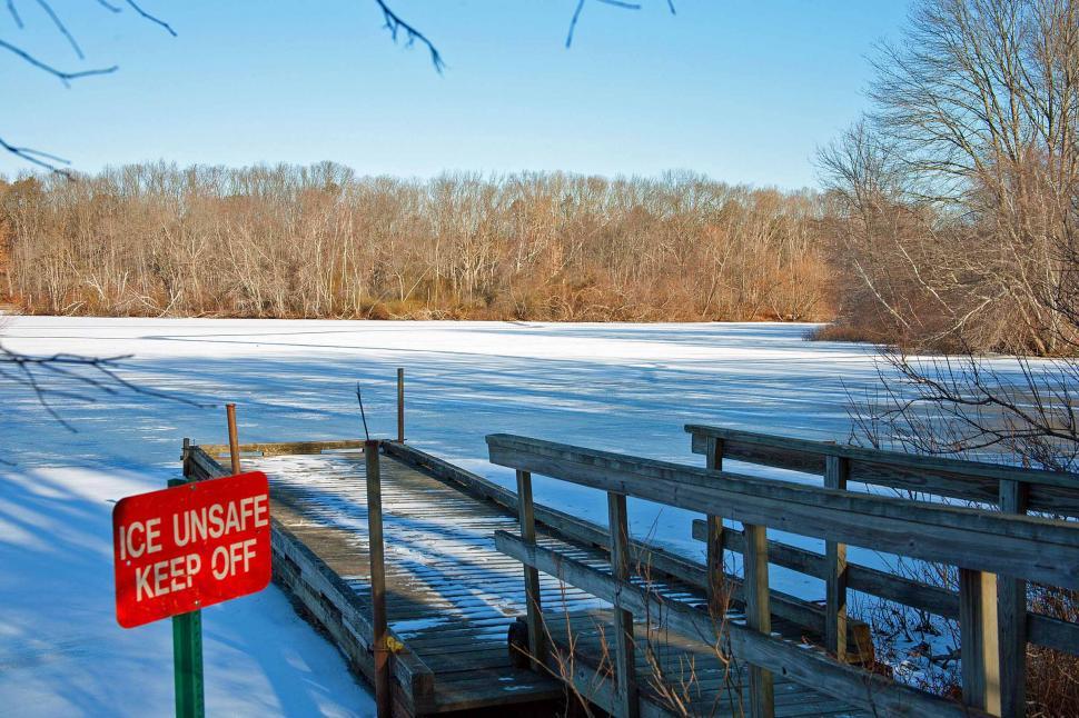 Free Image of Ice Unsafe Sign 