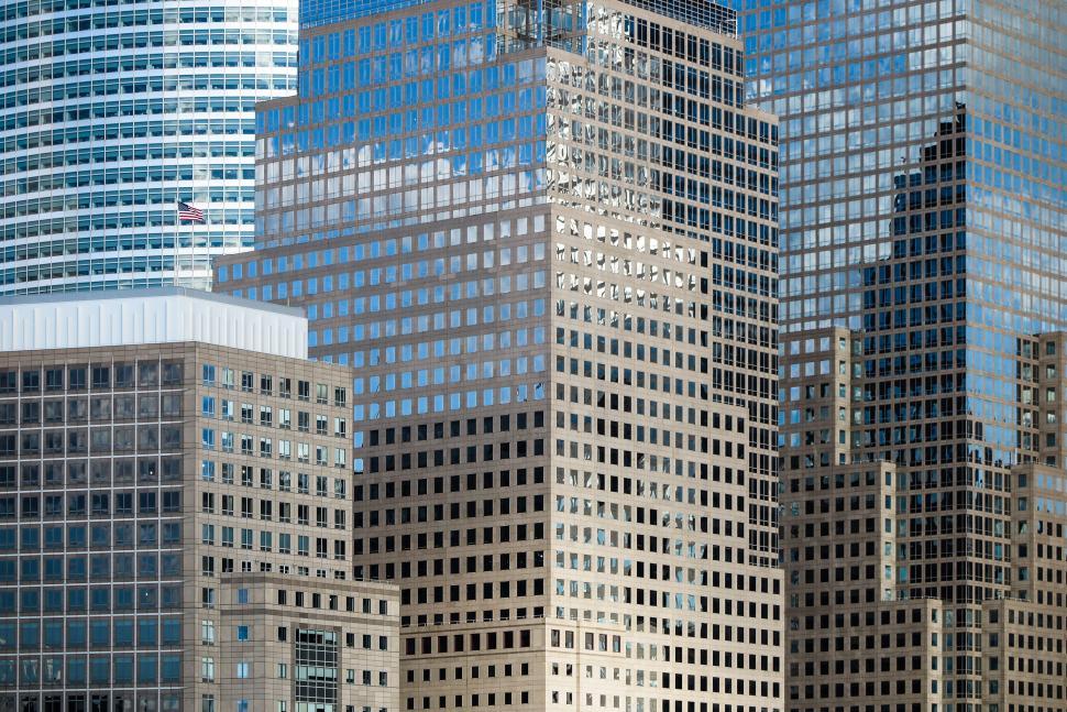 Free Image of Reflections in NYC window 