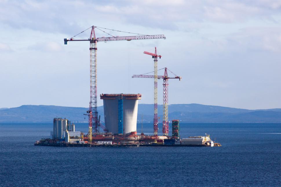 Free Image of Oil and Gas Construction 