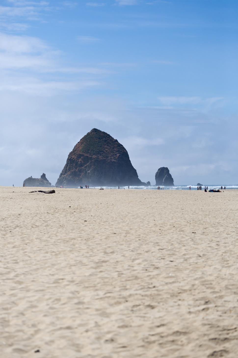 Free Image of Haystack Rock 