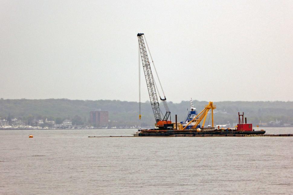 Free Image of Barge 