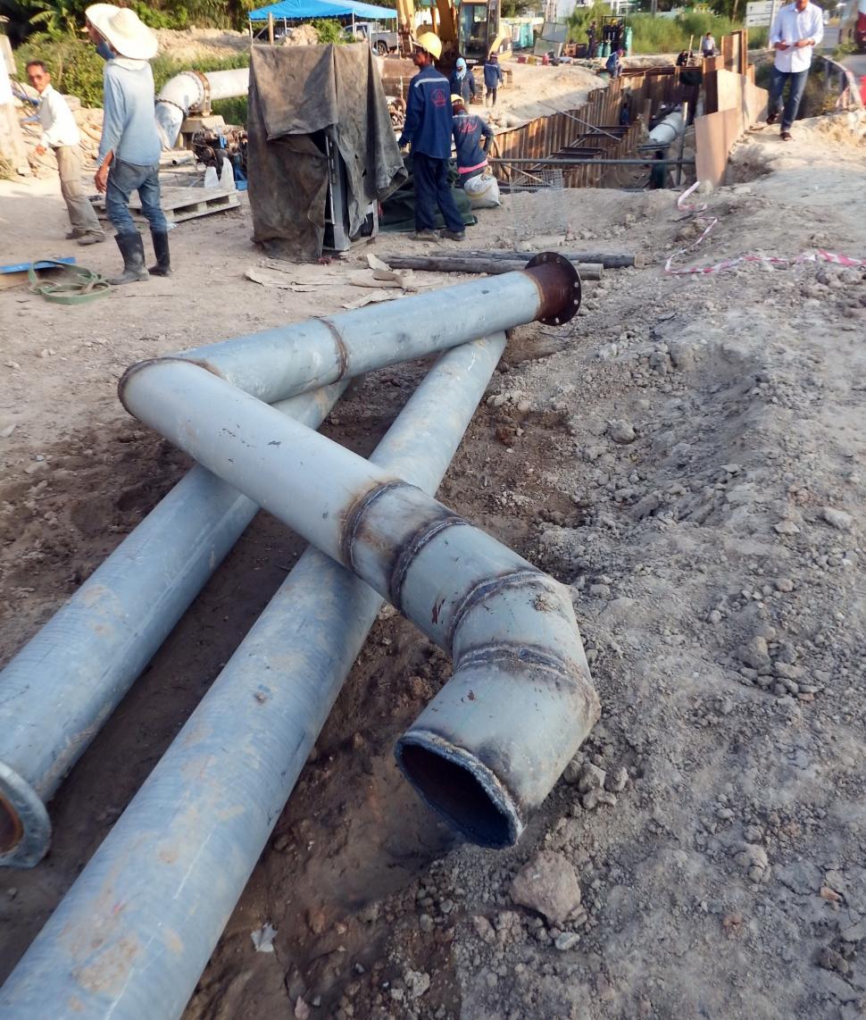 Free Image of Pipeline construction  