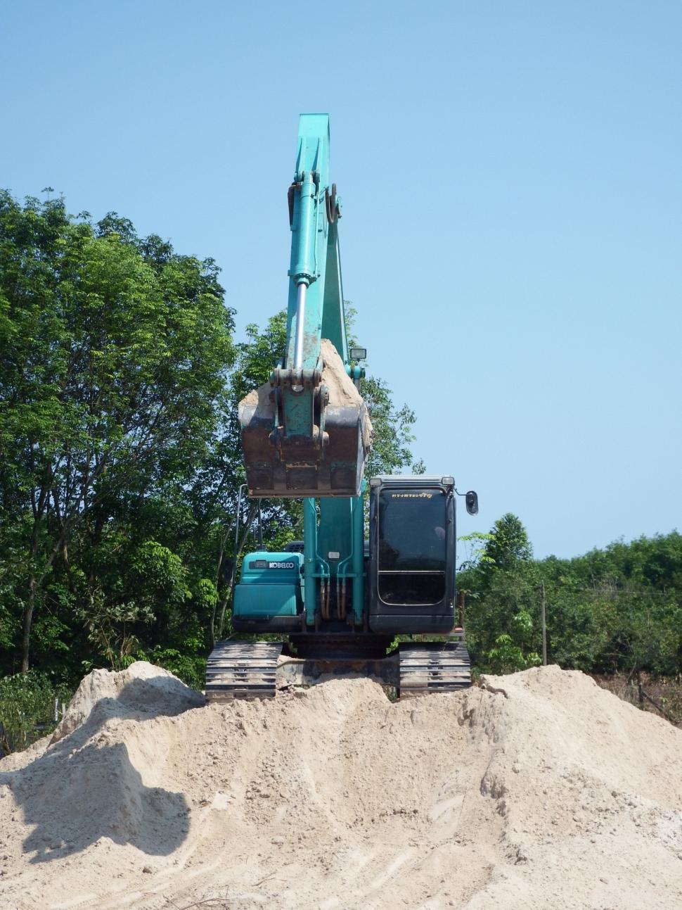 Free Image of Earth Moving Machine  JCB  