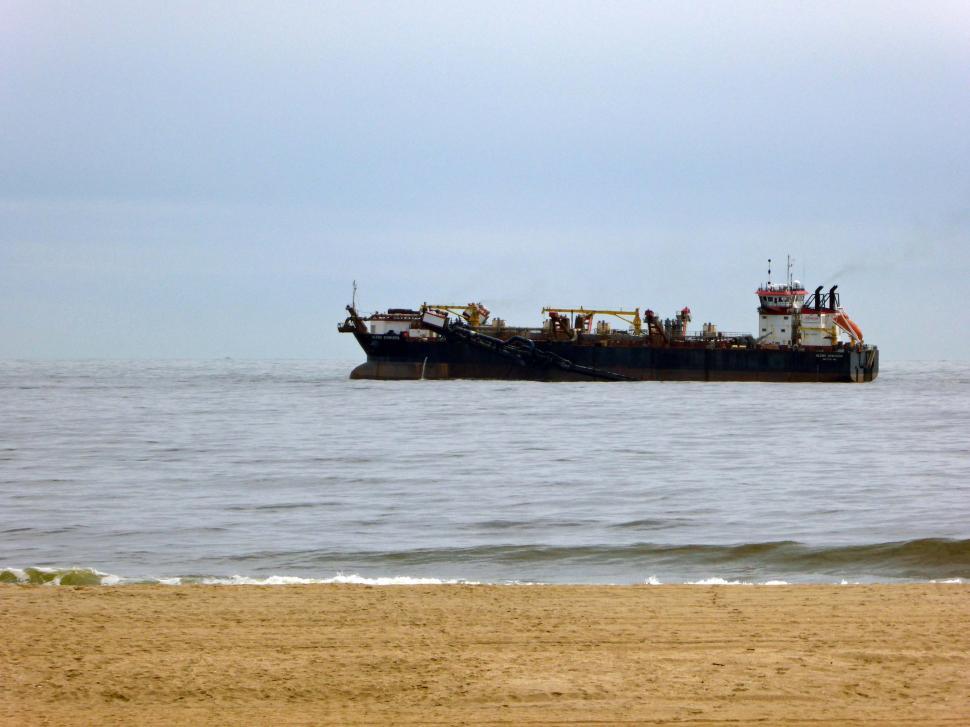 Free Image of Freighter and Beach 