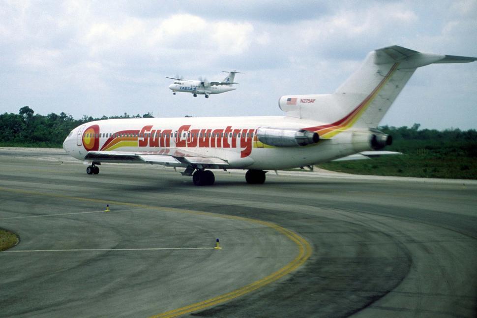 Free Image of planes on the runway 