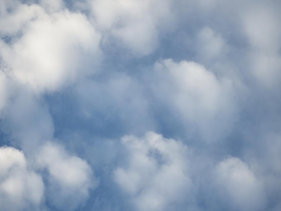 Free Image of Fluffy White Clouds  