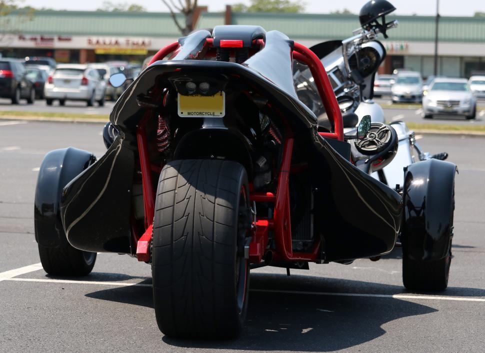 Free Image of Three Wheel Cycle  