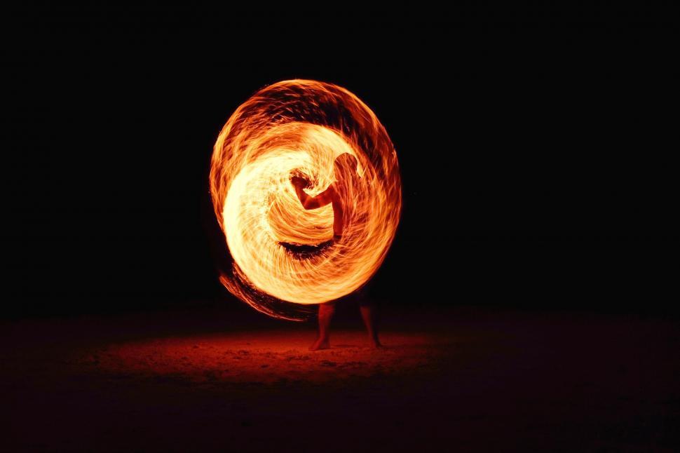 Free Image of Spinning Object in Dark Background 